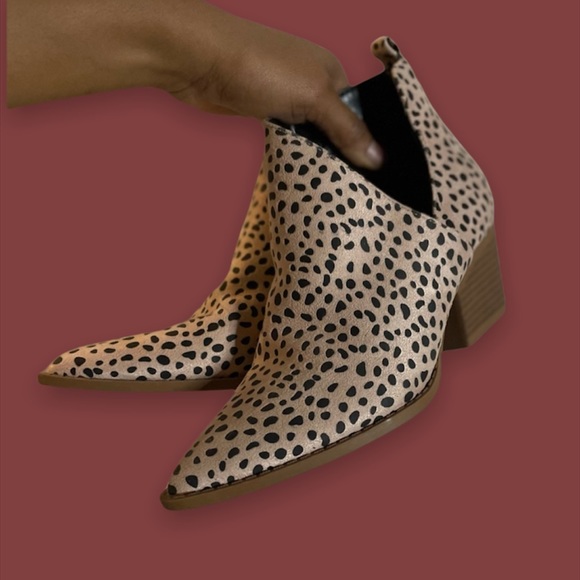 Leopard print booties - Picture 1 of 5